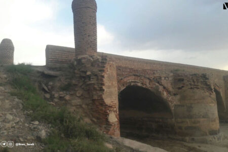 پل تاریخی گاودش آباد سراب در آستانه تخریب کامل